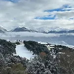 Avec Belle Vue Sur Montagne *