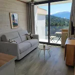 Avec Belle Vue Sur Montagne *
